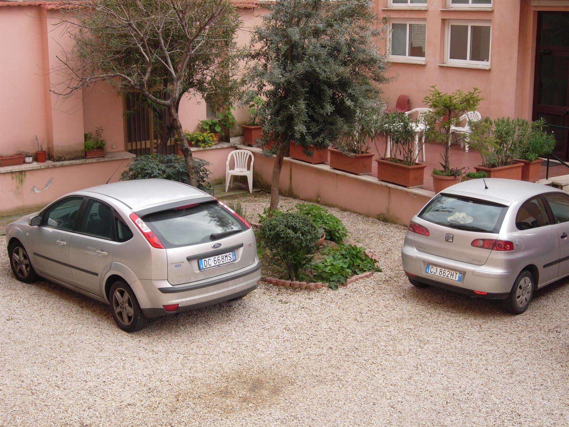 Foresteria Roma Esercito Della Salvezza Экстерьер фото
